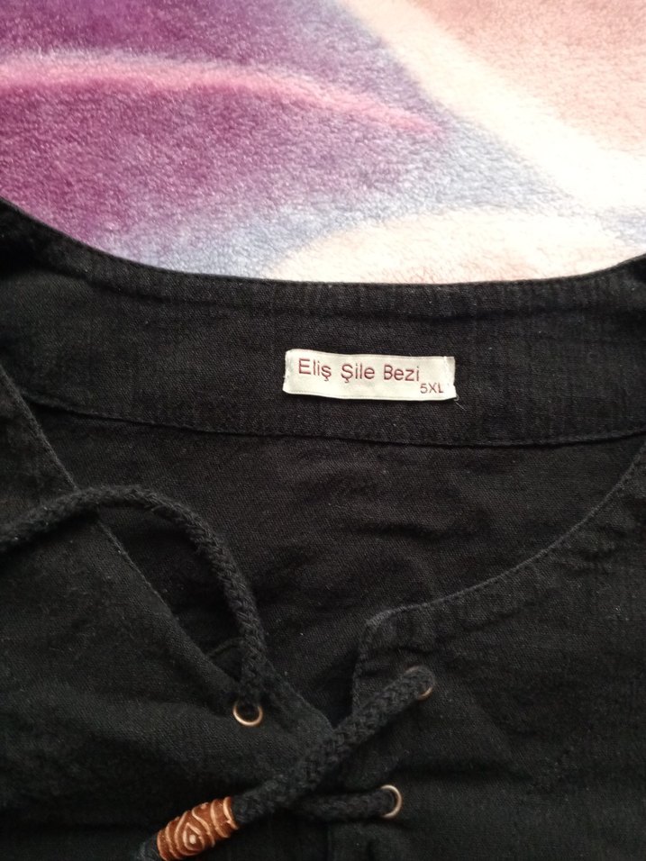 Siyah V Yaka Keten Kadın Gömlek - Görsel 3