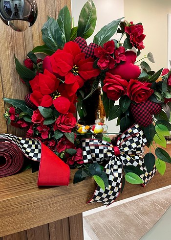 Kırmızı Çiçekli Kapı Süsü - Görsel 2