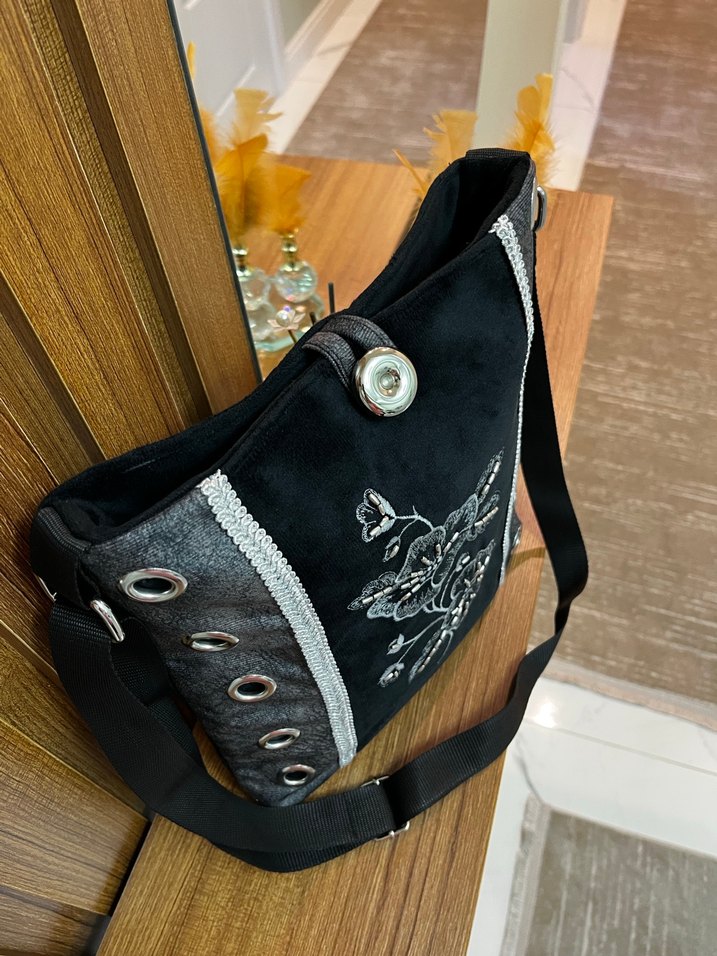 Nakışlı Siyah Süet Bohem Kadın Çanta Gotik Çapraz Çanta - Görsel 2