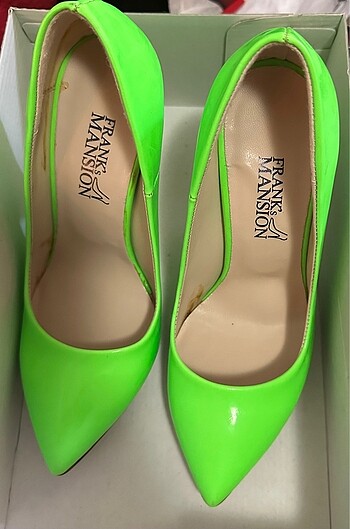 37 Beden Stiletto