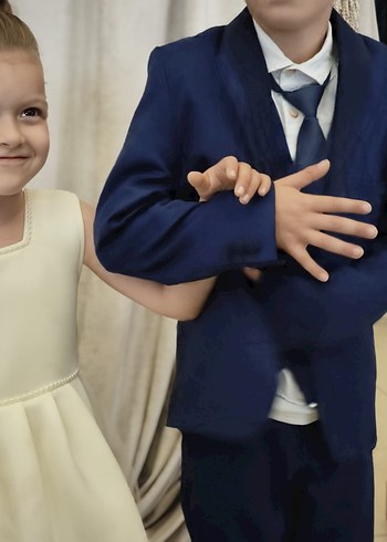 Çocuklar için Mavi Düğmeli Klasik Takım Elbise