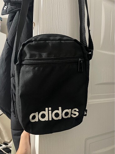 Adidas orjinal çanta