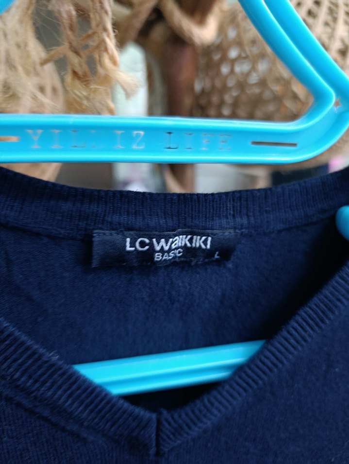 Kadın Lacivert V Yaka Pamuklu Kazak - Görsel 4