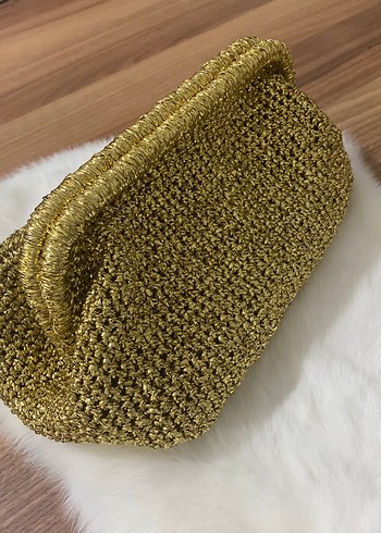 Kürk Detaylı Altın Renk Örgü Kadın Clutch Çanta - Görsel 3
