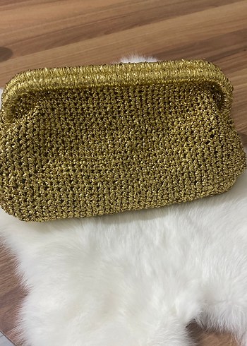 Kürk Detaylı Altın Renk Örgü Kadın Clutch Çanta - Görsel 4