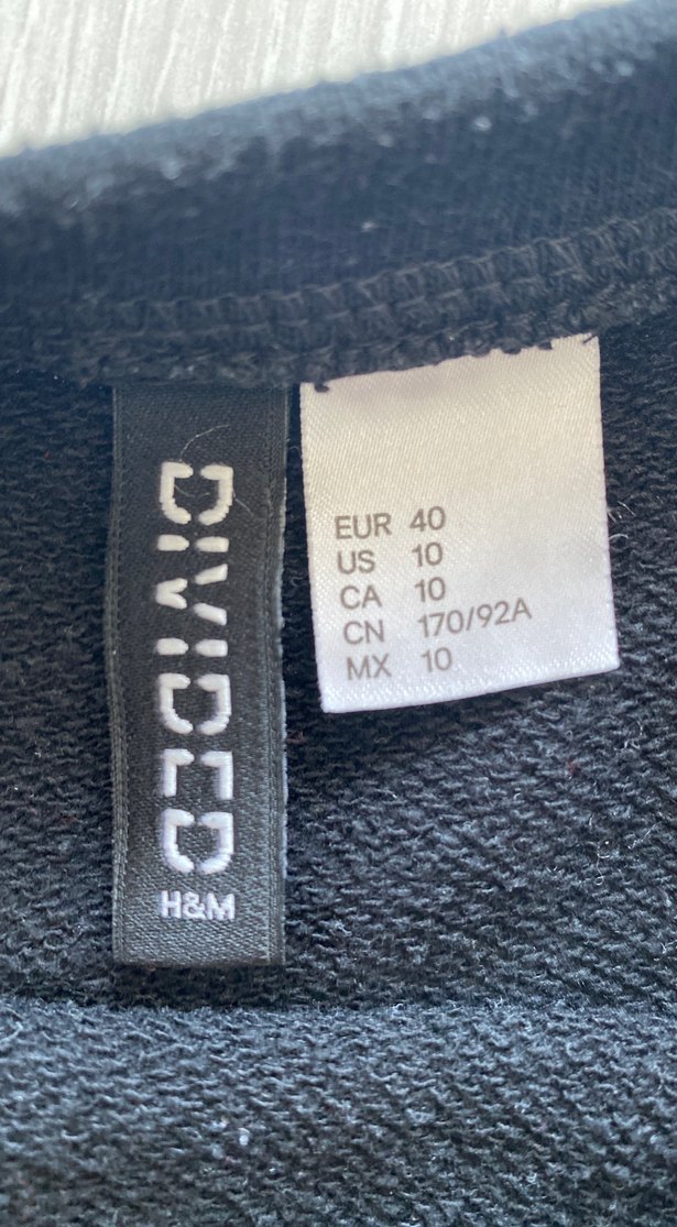 Siyah V Yaka Fırfırlı tunik - Görsel 4