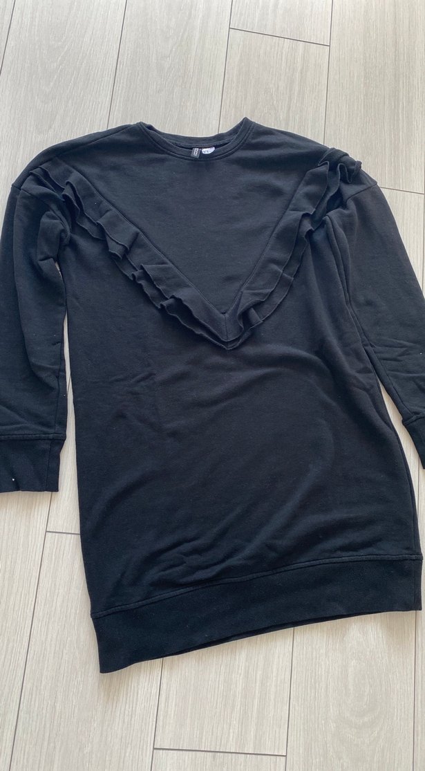 Siyah V Yaka Fırfırlı tunik - Görsel 2