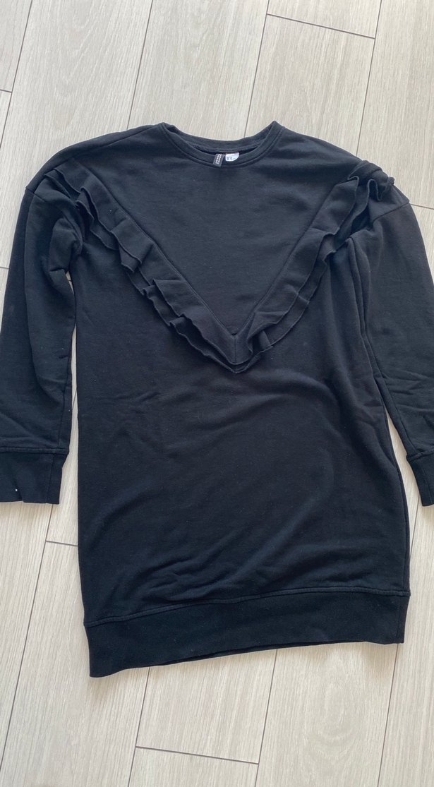 Siyah V Yaka Fırfırlı tunik - Görsel 3