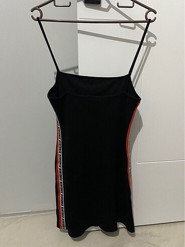 Bershka Siyah elbise