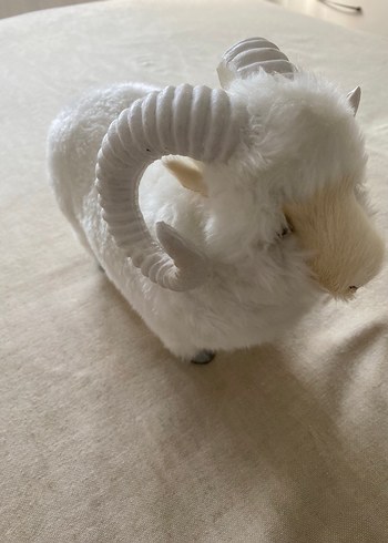 Peluş koç oyuncak konuşan