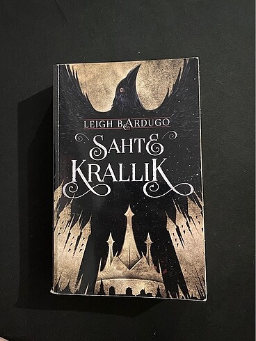 Sahte Krallık - Leigh Bardugo