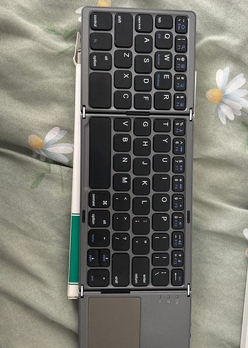 B033 Katlanabilir Bluetooth Klavye Touchpadli - Görsel 4