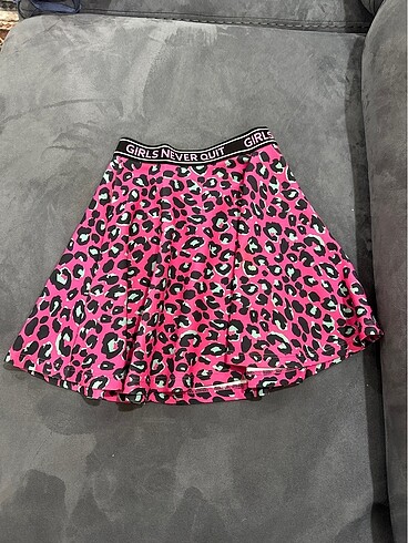 Leoparlı etek