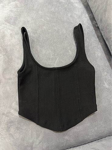 Siyah crop