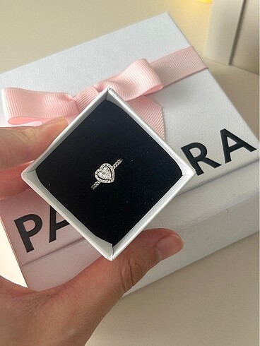 Pandora yüzük
