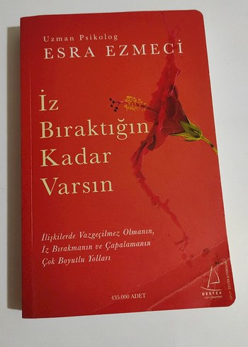 İz Bıraktığın Kadar Varsın - Esra Ezmeci
