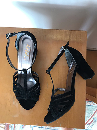 siyah bantlı nostaljik vintage topuklu ayakkabı günlük dans ayak