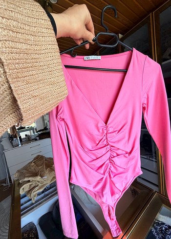 Pembe V Yaka Bluz - Görsel 2