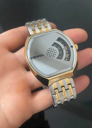 Altın Renk Diesel Erkek Kol Saati - Görsel 5