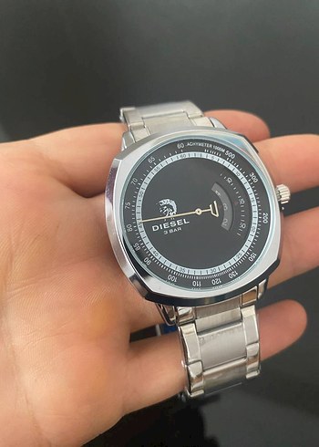 Altın Renk Diesel Erkek Kol Saati - Görsel 2