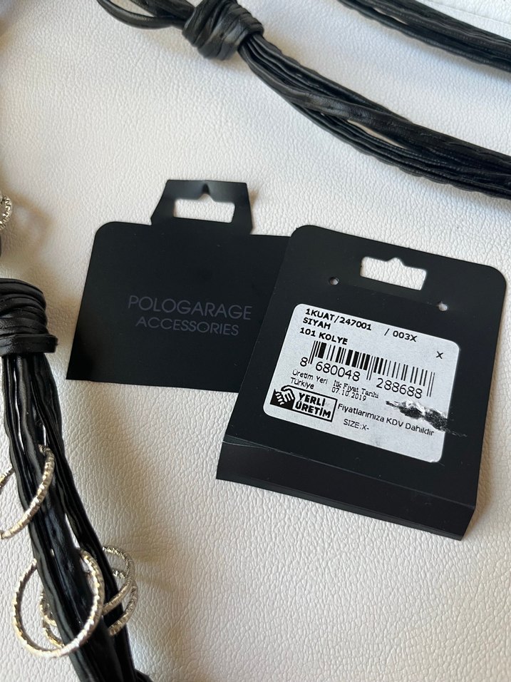 Uzun Siyah Deri Zincir Kolye - Görsel 3