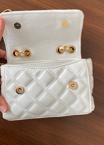 Beyaz Zincir Detaylı Deri Kadın Çanta - Görsel 4