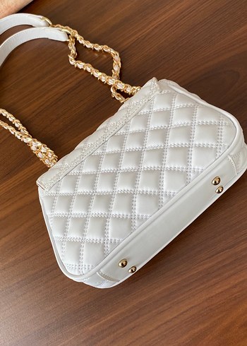 Beyaz Zincir Detaylı Deri Kadın Çanta - Görsel 4