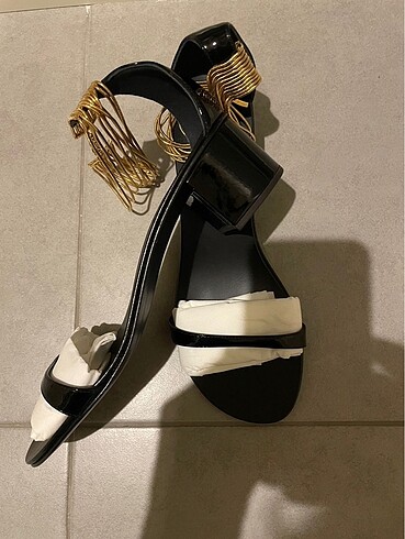 39 Beden Giuseppe Zanotti sandalet
