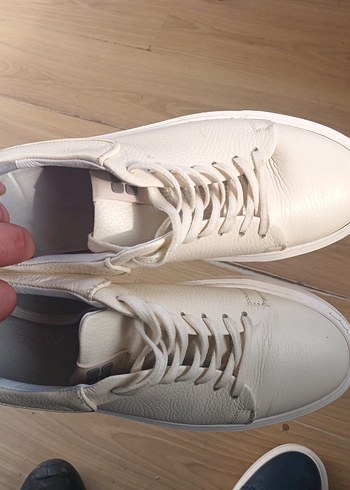 Beyaz Minimalist Kadın Spor Ayakkabı - Görsel 2