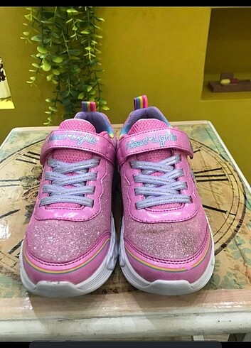 32 Beden Orijinal skechers ışıklı