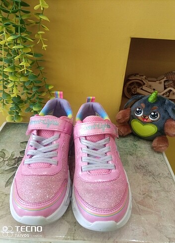 33 Beden Orijinal skechers ışıklı