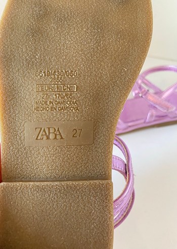 Zara Parlak Mor Tokalı Kız Sandalet