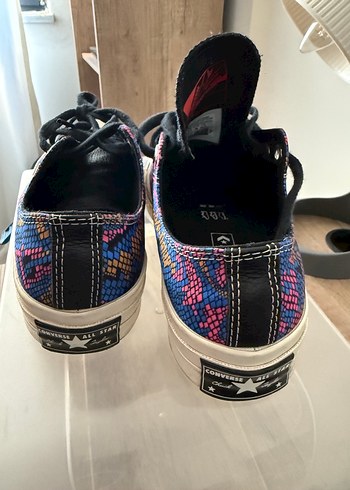 Converse Renkli Yılan Derisi Desenli Kadın Converse