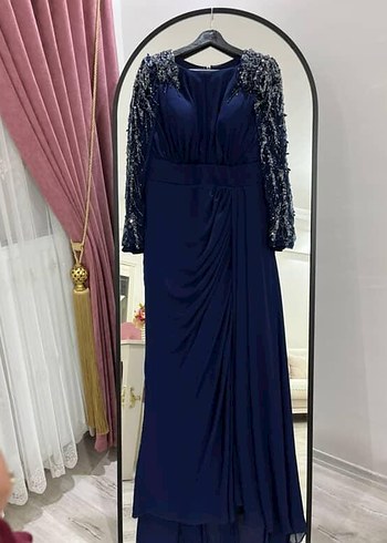 Uzun Kollu İşlemeli Kenzel Lacivert Tesettür Abiye - Görsel 4