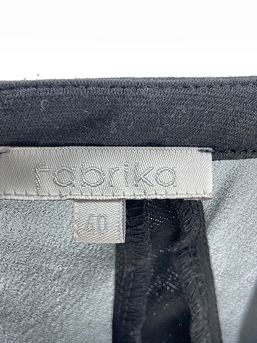 40 Beden siyah Renk Fabrika Kısa Elbise %70 İndirimli.