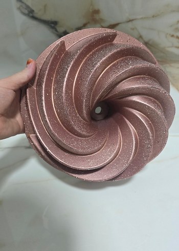  Beden Kahverengi Spiral Kek Kalıbı