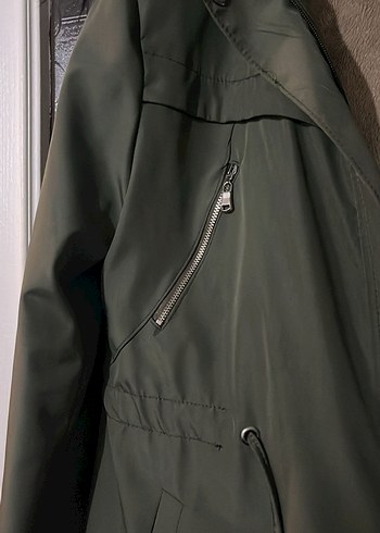 Kapüşonlu Kürklü Uzun Kadın Mont - Görsel 2