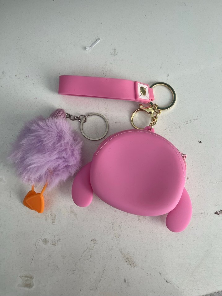 Pembe Stitch Figürlü cüzdan anahtarlık ve püsküllü amahtarlık - Görsel 2