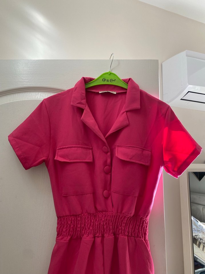 Düğmeli Pembe Kadın Tulum - Görsel 2