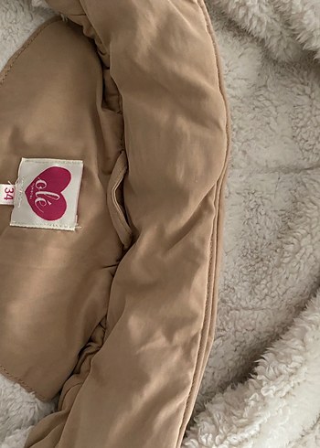 Kürklü Kapüşonlu Bej Yelek - Görsel 7