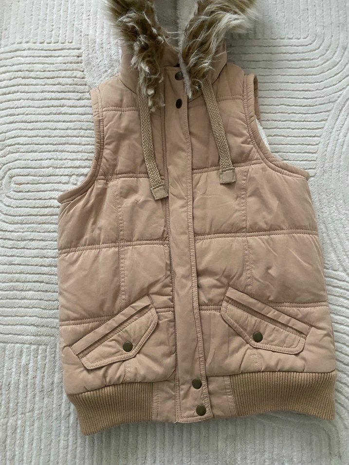 Kürklü Kapüşonlu Bej Yelek - Görsel 2