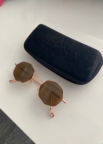 Bej Sekizgen Minimalist Kadın Güneş Gözlüğü - Görsel 2