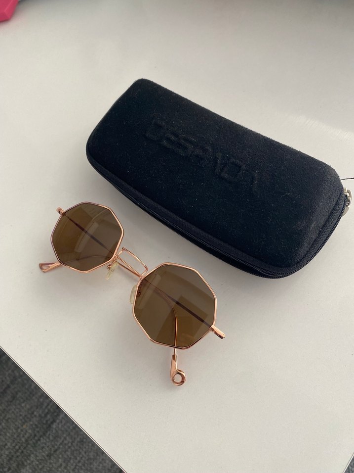 Bej Sekizgen Minimalist Kadın Güneş Gözlüğü - Görsel 2