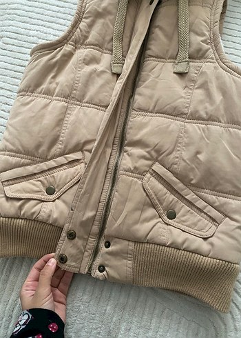 Koton Sokak Stili Bej Kürklü Yelek - Görsel 4