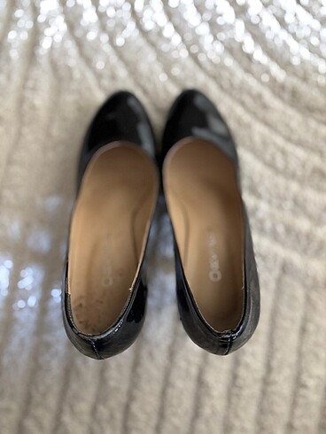 Az kullanılmış rugan topuklu ayakkabı - Görsel 4