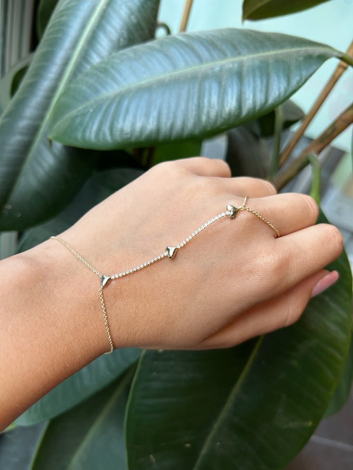 Altın Rengi Boncuklu Minimalist El Zinciri - Görsel 3