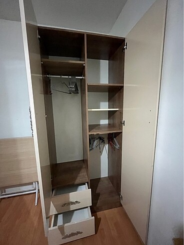 Beden 2 kapılı aynalı çekmeceli dolap