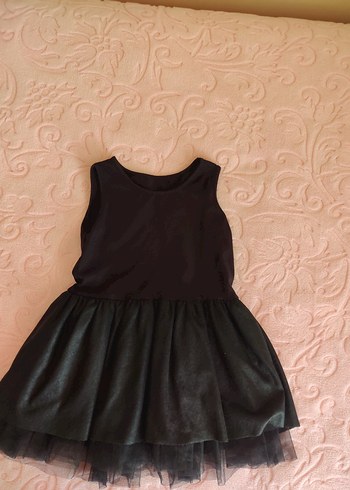 Kolsuz Siyah Kız Elbisesi - Görsel 2