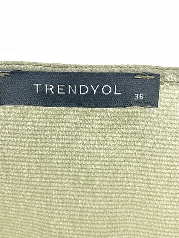 36 Beden çeşitli Renk Trendyol & Milla Bluz %70 İndirimli.
