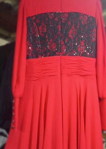 Uzun Kollu Kırmızı Kadın Elbisesi - Görsel 2